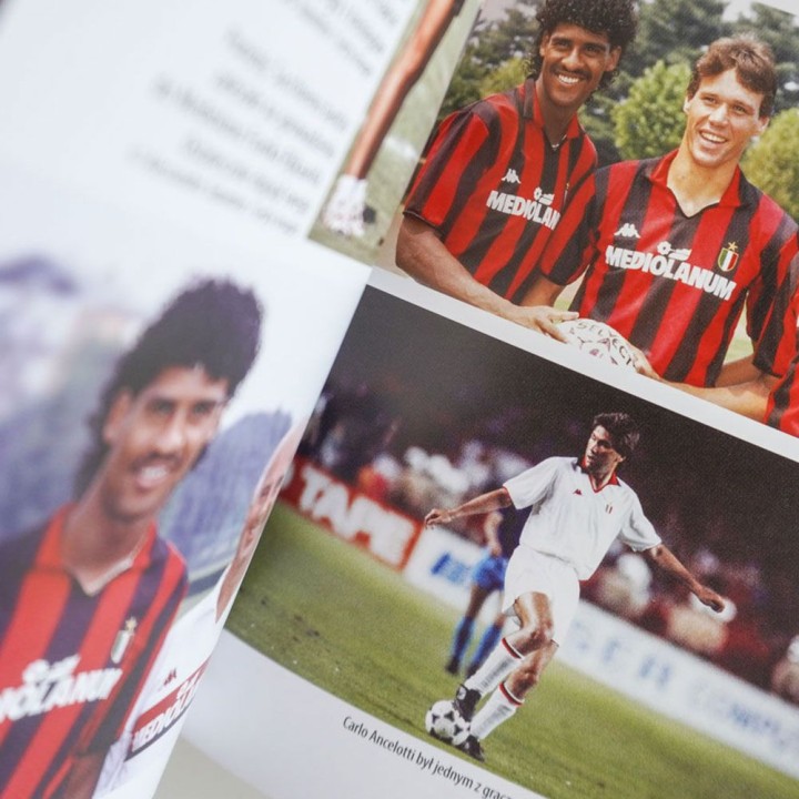 Zdjęcie książki AC Milan. Nieśmiertelni. Historia legendarnej drużyny w księgarni sportowej Labotiga