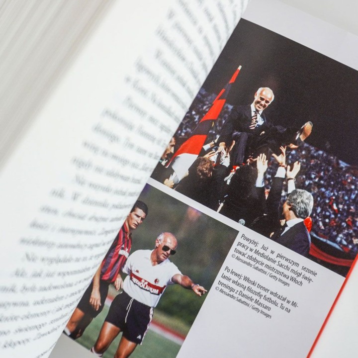 Zdjęcie książki AC Milan. Nieśmiertelni. Historia legendarnej drużyny w księgarni sportowej Labotiga