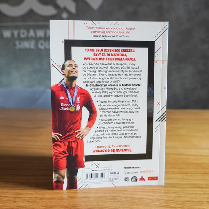 Zdjęcie książki Van Dijk. Holenderska skała (zakładka gratis) w księgarni sportowej Labotiga